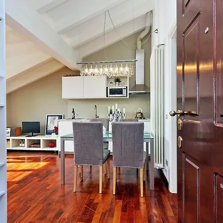Hintown Last Supper Apartment *